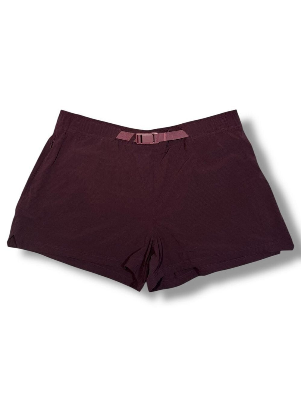 Title Nine Women’s Aero Tech Shorts Burgundy Size XL